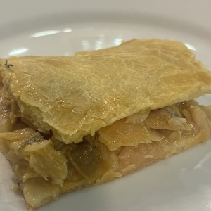 Empanda gallega de bacalao 