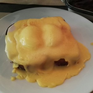 Huevos benedictinos