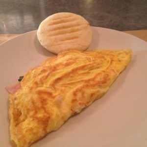 Omelette al gusto con arepa