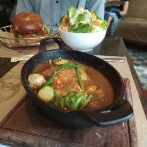 pescado al coco y curry