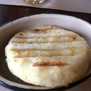 Arepa de maiz pilado