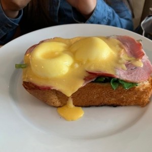huevos benedictinos