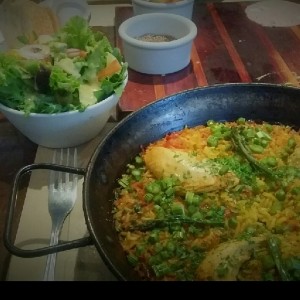 Arroz con Pollo