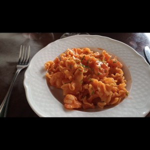 Pasta con camarones alla vodka