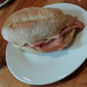 Panino Mortadela