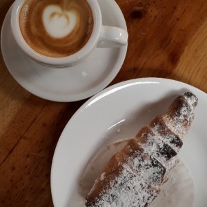 cannoli y cafecito 