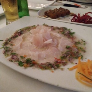 Tiradito de pescado blanco