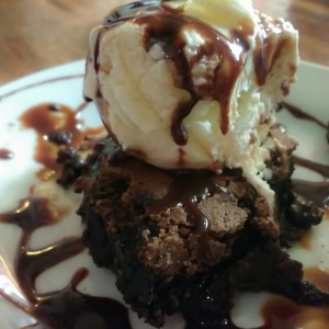 Brownie con Helado