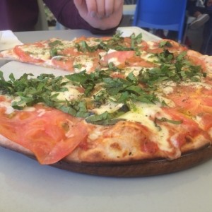 pizza capresa