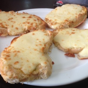 Pan con Ajo (entrada)