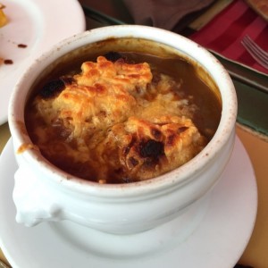 sopa de cebolla
