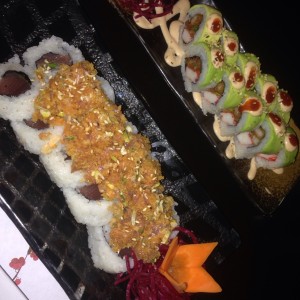 Spicy Tuna y Dragon Roll