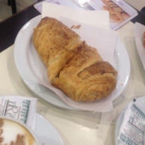pastel de queso crema y jamon