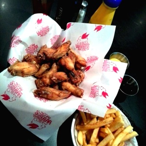 Buffalo Wins con Barbeque y Miel Mostaza
