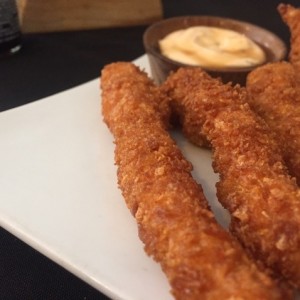 Langostinos Crunch con salsa tartara y anguila