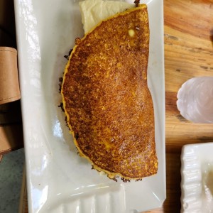Cachapa con queso de mano