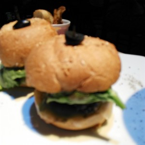 duo de mini hamburguesa