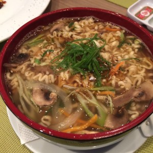 Sopa con tallarines