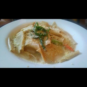 Pappardelle a la pimienta negra con Pollo