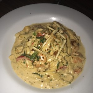 Fetuccine de camarones