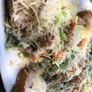 Ensalada cesar con aguja ahumada 