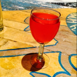 Vino de rosas