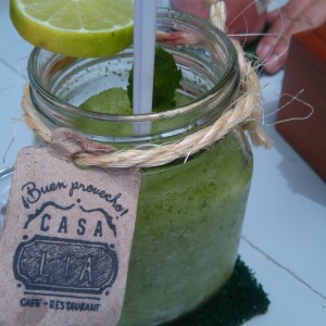 Limonada con yerba buena