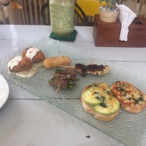 Bandeja de Entradas Variadas