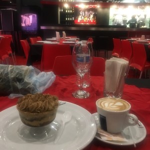 tiramisu y cafe 