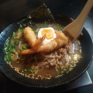 Ramen de langostinos