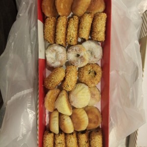 bandeja surtida de galletas