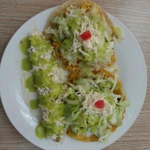 Plato1 tamal, tostada y taco