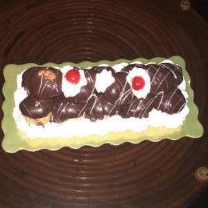 Torta de profiteroles