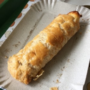 pastelito de queso paisa