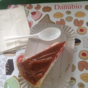 torta de queso con arequipe 