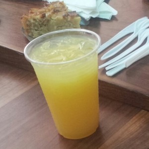Jugo de naranja natural