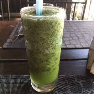 Limonada frappe con yerbabuena