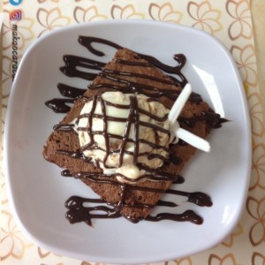 brownie con helado de ferrero rocher 