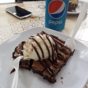Brownie Con Helado