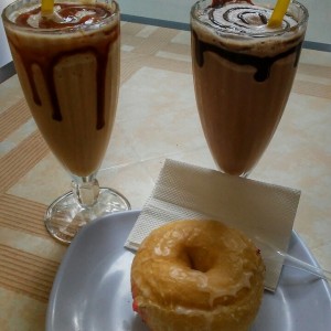 frapuccino y dona clases da