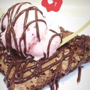 Brownie Con Helado