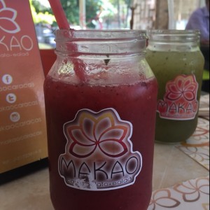 Jugo de Fresa & Limonada con Yerbabuena