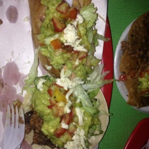 combo 2 con tamales y tostadas