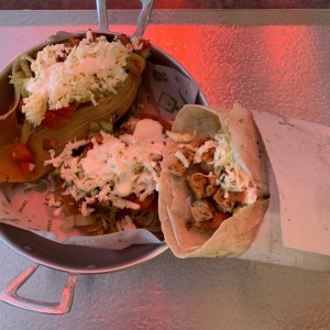 Combo juanito, burrito tamal y tostada excelente