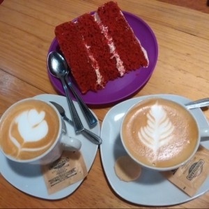 Red Velvet, Latte y Capuccino