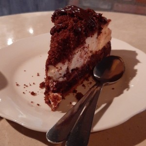 Cheesecake con brownie