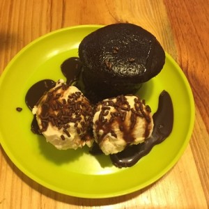 volcan de chocolate con helado