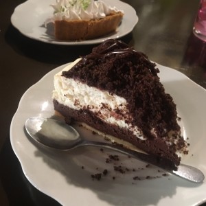 brownie cheesecake