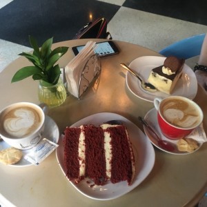 red velvet y chesse cake de oreo