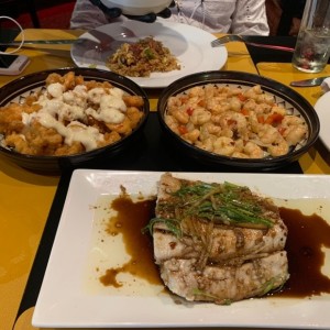 Pescado con Jengibre y Cebollin.